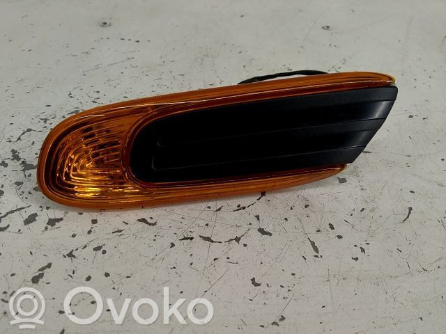 Mini Cooper Mark III IV Kierunkowskaz błotnika przedniego 