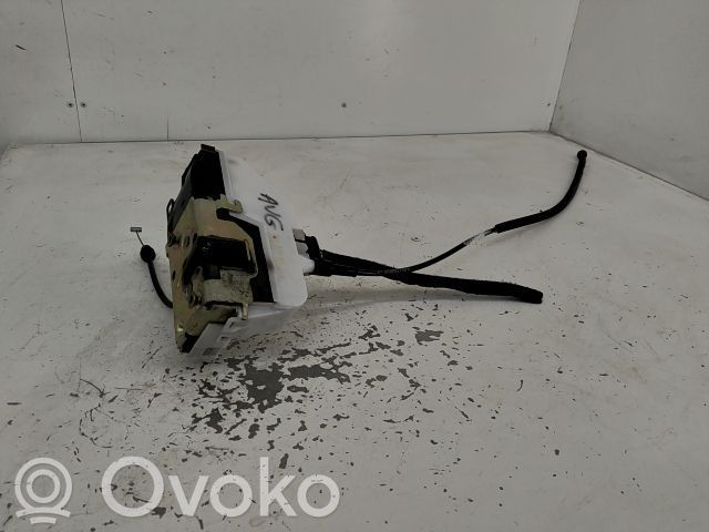 Priekšpusē slēdzene   00009135P9,19570337,20252969,VDMS7