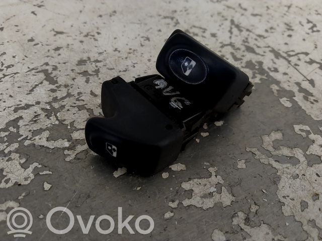 Renault Clio I Przyciski szyb 