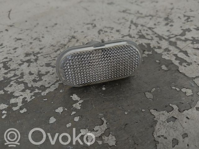 Kierunkowskaz błotnika przedniego   8200257684,20260333,29035944,VDMS7