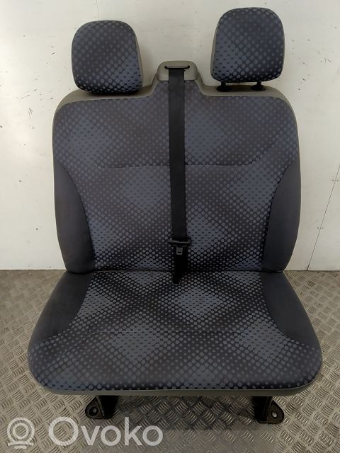 Renault Trafic II (X83) Etumatkustajan istuin 