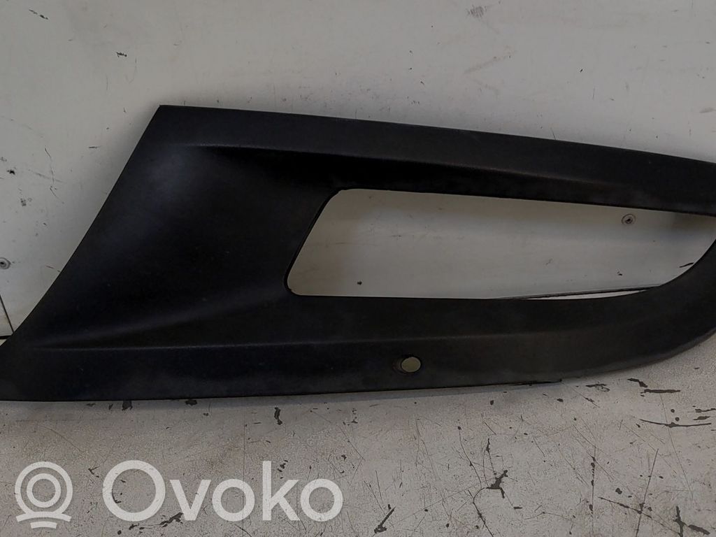 Volkswagen Polo Kratka dolna zderzaka przedniego 