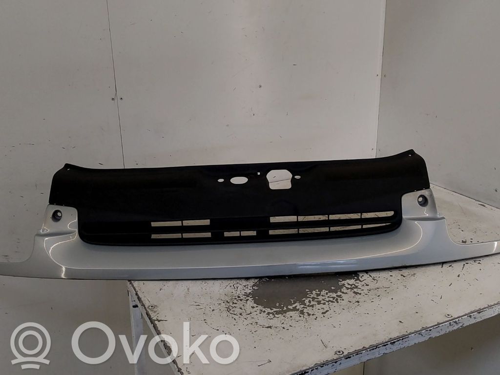 Renault Clio I Maskownica / Grill / Atrapa górna chłodnicy 