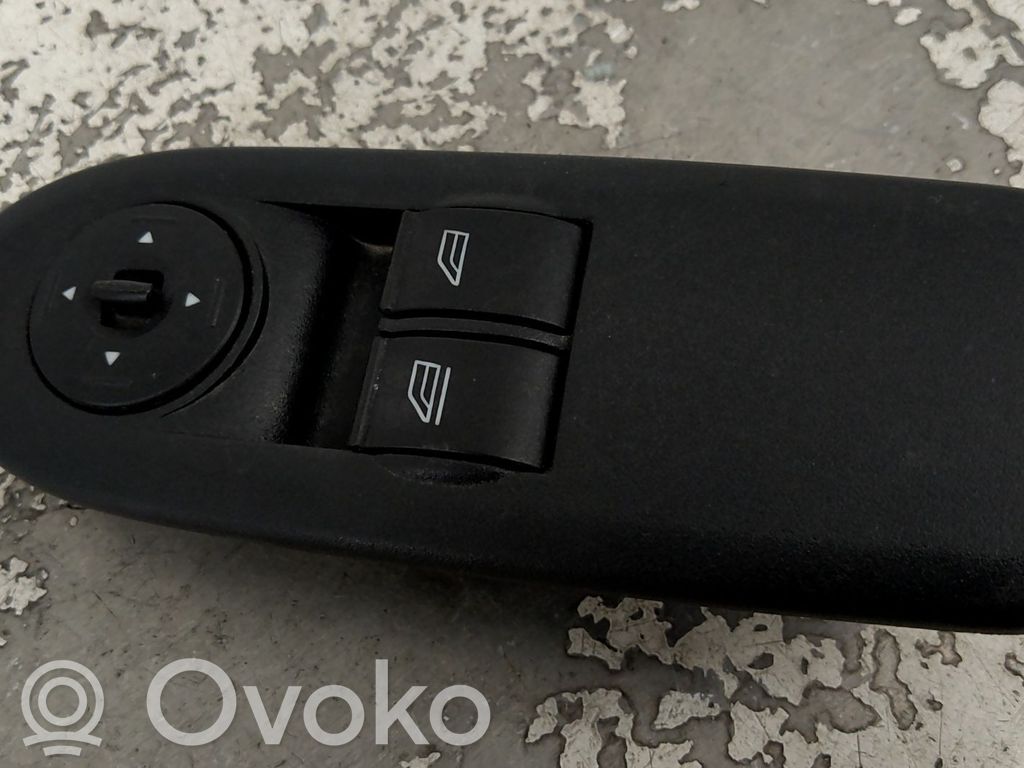 Ford C-MAX I Comutator comandă geamuri electrice 
