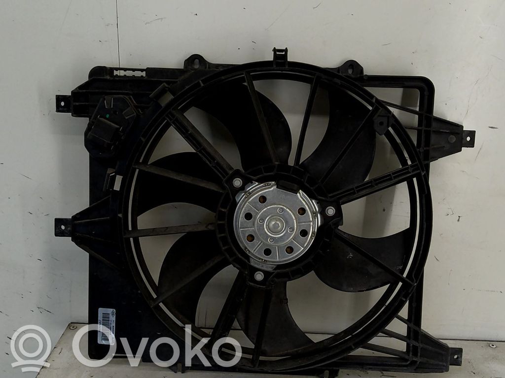 Renault Clio III Ventilator electric răcire radiator 