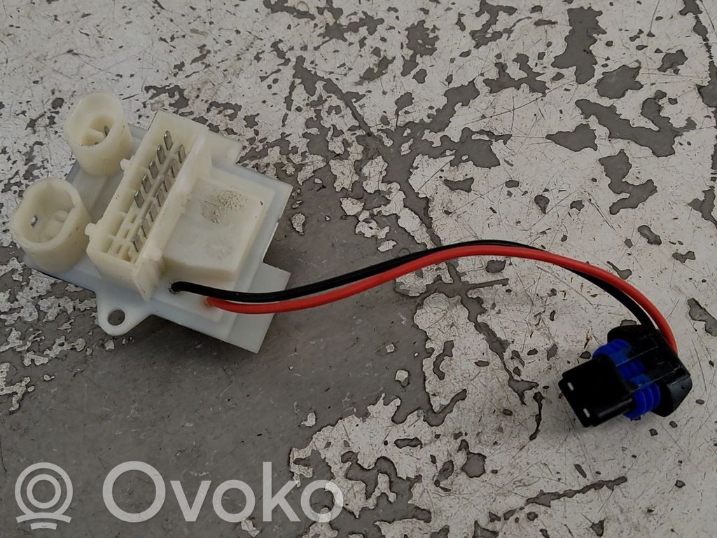Renault Clio III Motor aerotermă/rezistor ventilator 