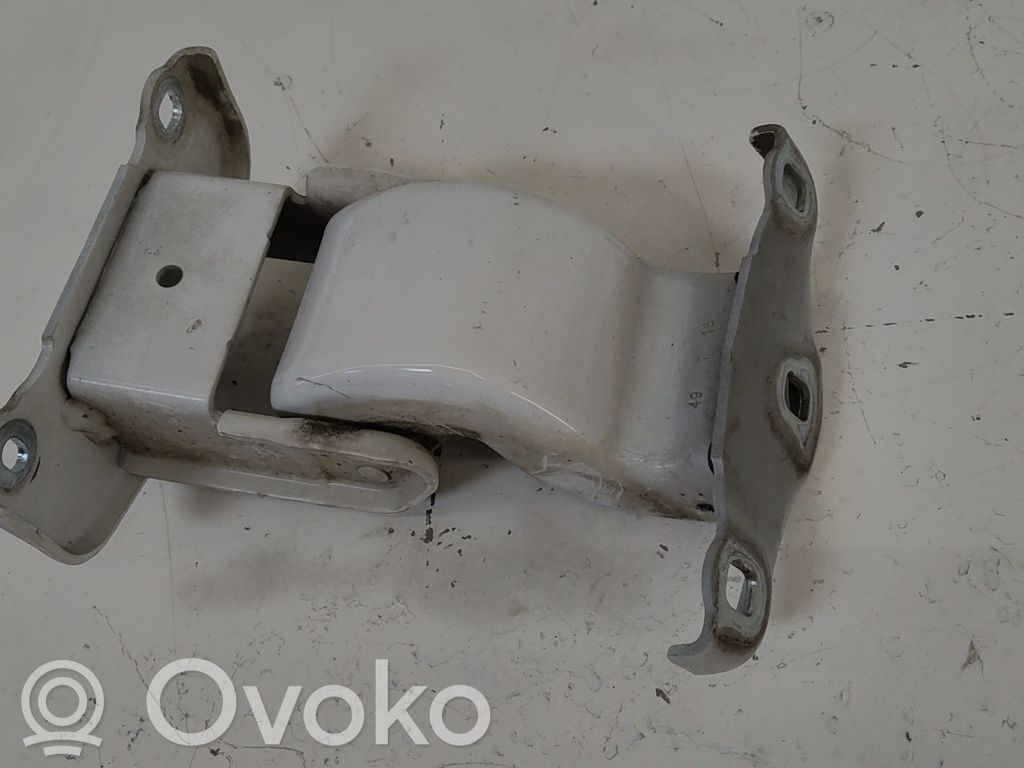 Loading door upper hinge   904005453R,20260080,34811757,VDMS7