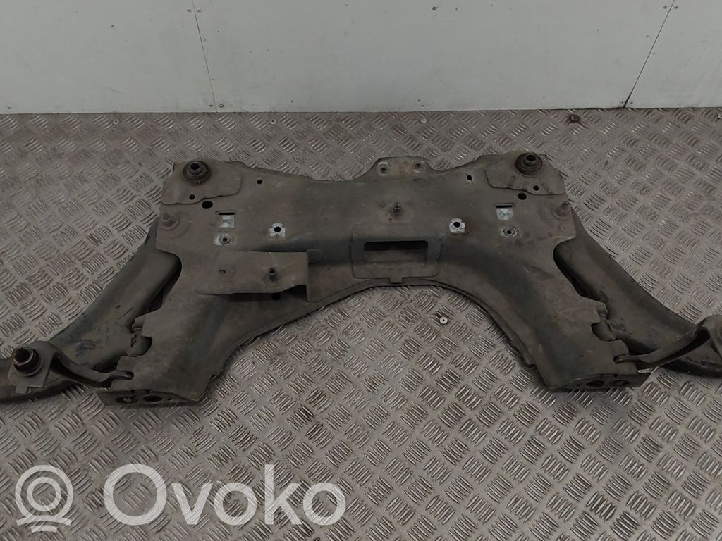 Renault Clio III Front subframe 