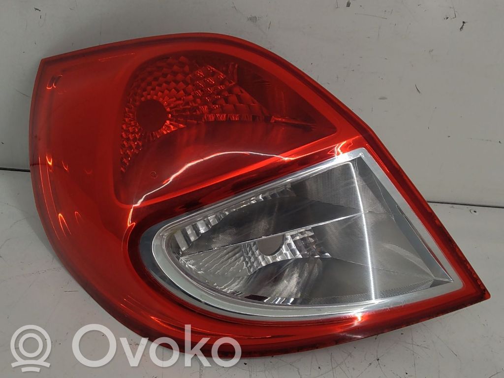 Renault Clio III Lampa tylna 