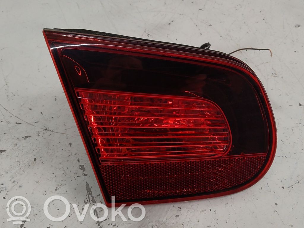 Volkswagen Eos Lampă spate în capacul portbagajului 