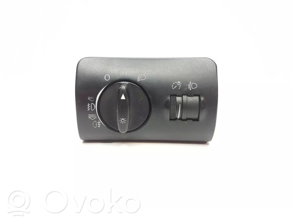 Light switch   4B2941531C