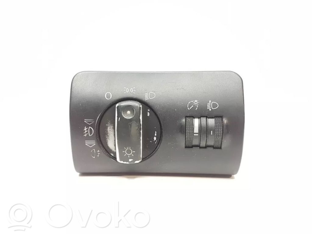 Audi A6 S6 C5 4B Light switch 