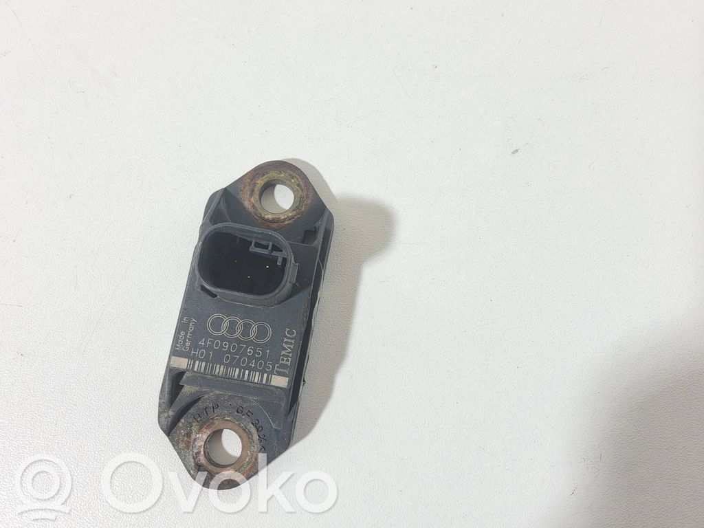 Audi A6 S6 C6 4F Oro pagalvių smūgio daviklis 