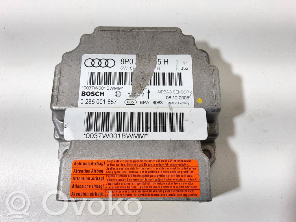 Audi A3 S3 8P Airbag control unit/module 