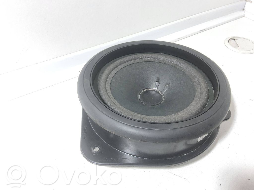 Audi A4 S4 B7 8E 8H Front door speaker 