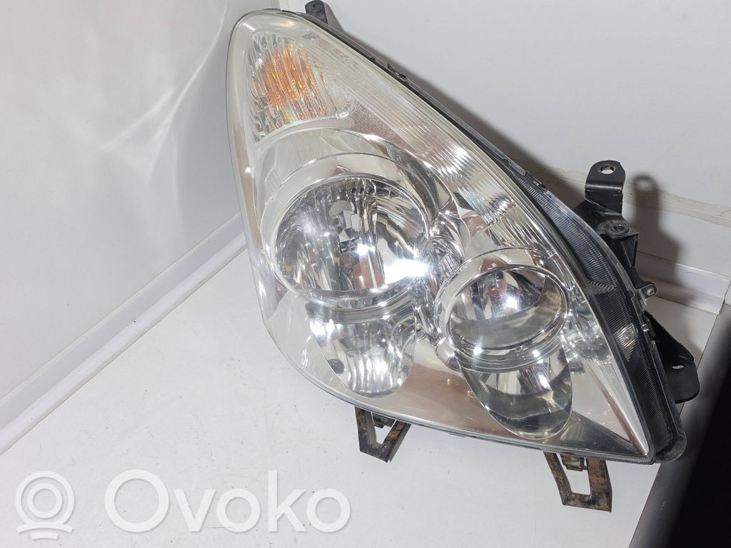 Toyota Corolla Verso AR10 Headlight/headlamp 