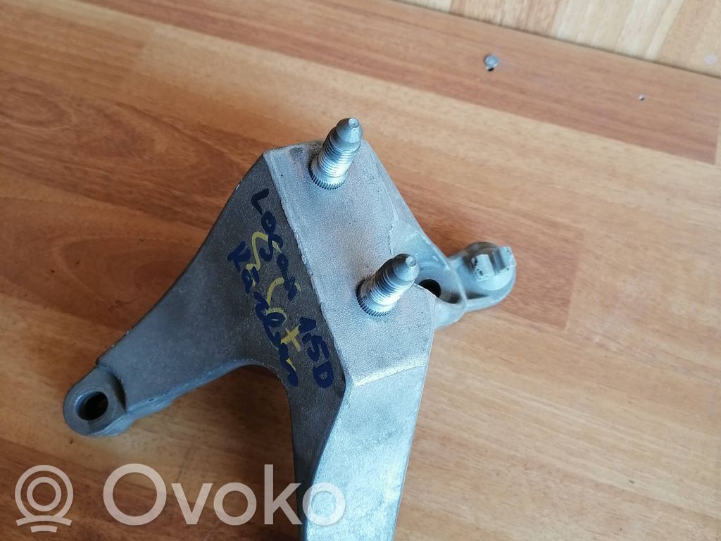 Dacia Logan II Gearbox mounting bracket 