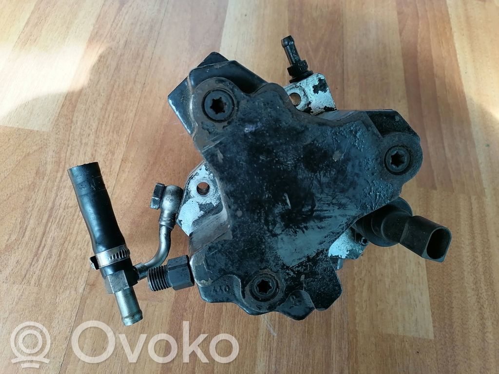 BMW 7 E65 E66 Fuel injection high pressure pump 