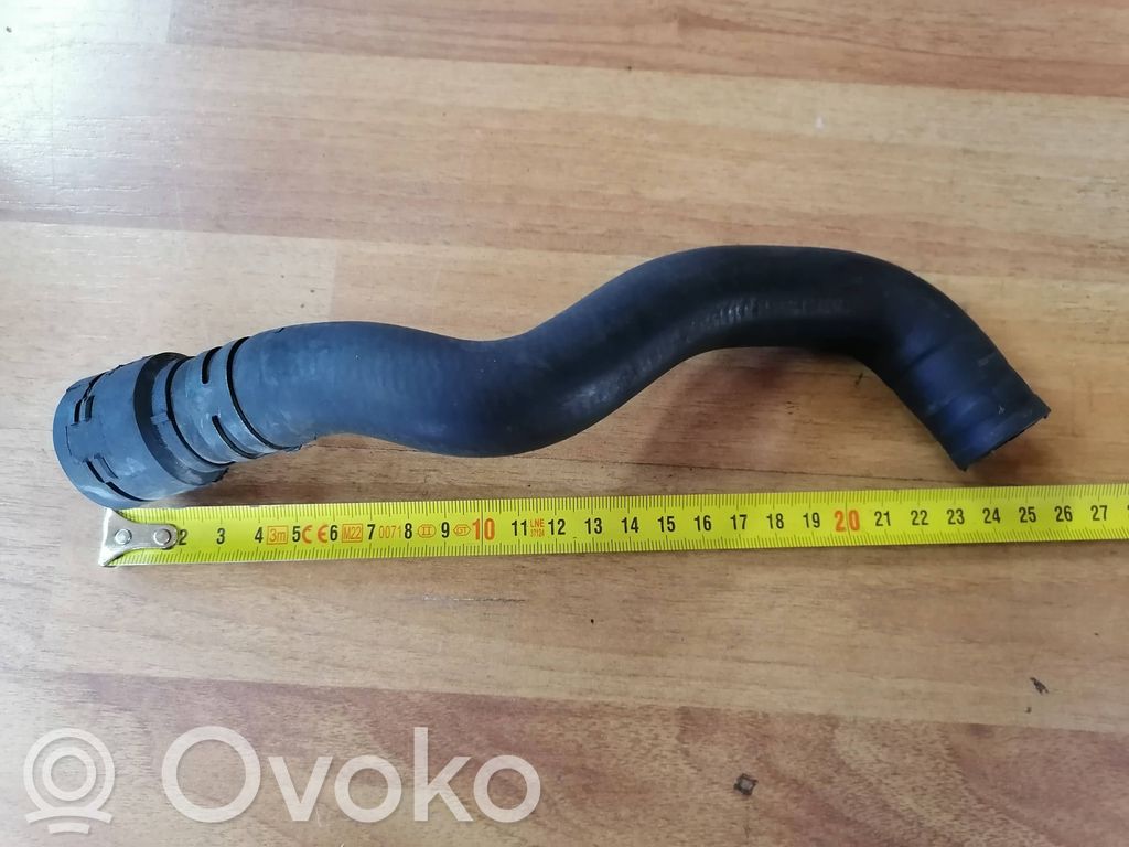 Volkswagen Golf V Engine coolant pipe/hose 