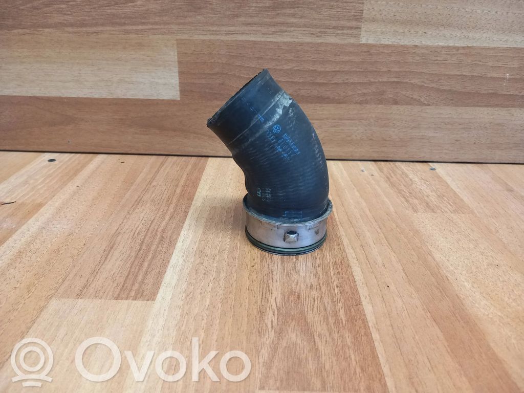 Volkswagen Touareg I Intercooler hose/pipe 