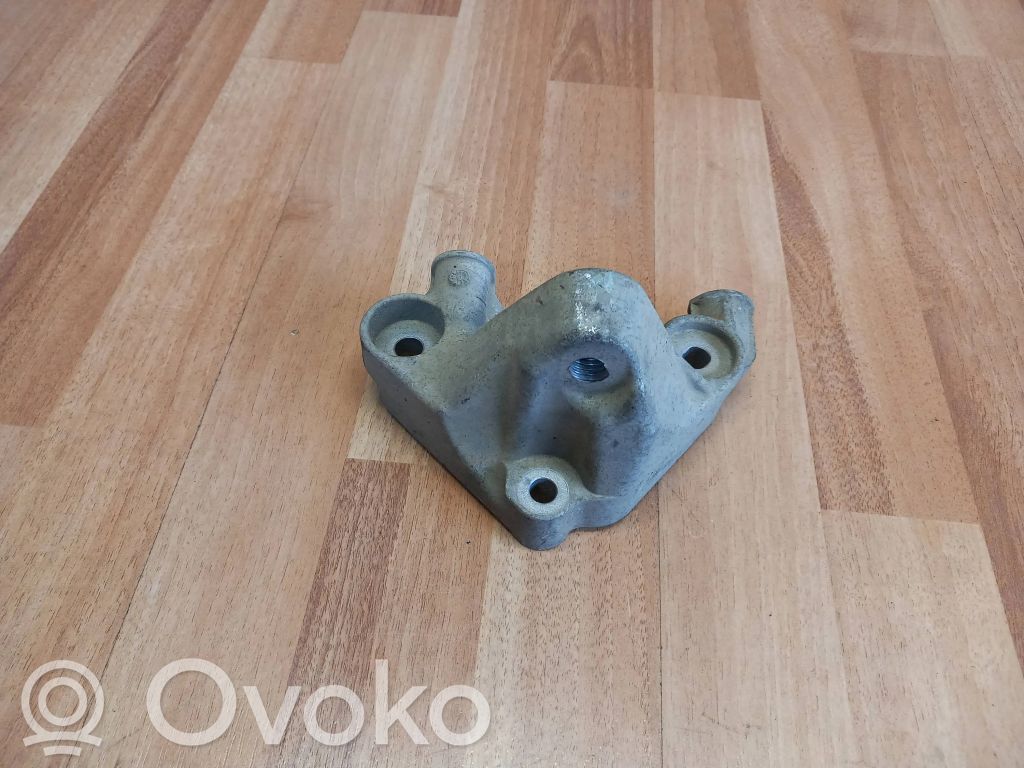 Renault Laguna III Engine mounting bracket 