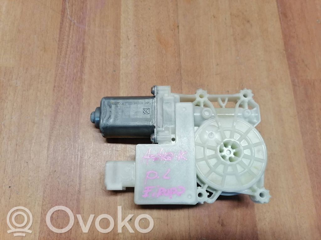 Opel Astra K Silnik regulatora szyby drzwi przednich 