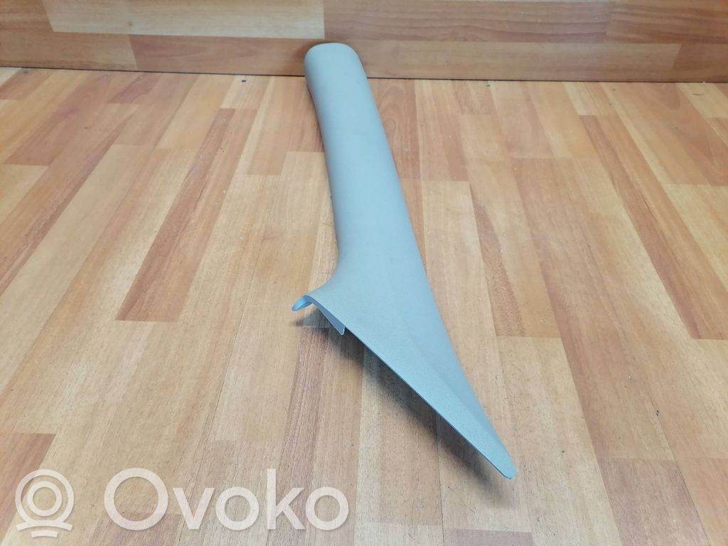 Osłona słupka szyby przedniej / A   39099253,39099398,39043916,39018302,39030005