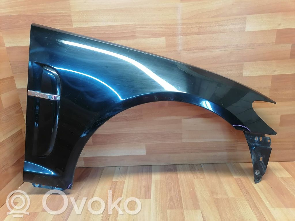 Jaguar XF X250 Sparnas 