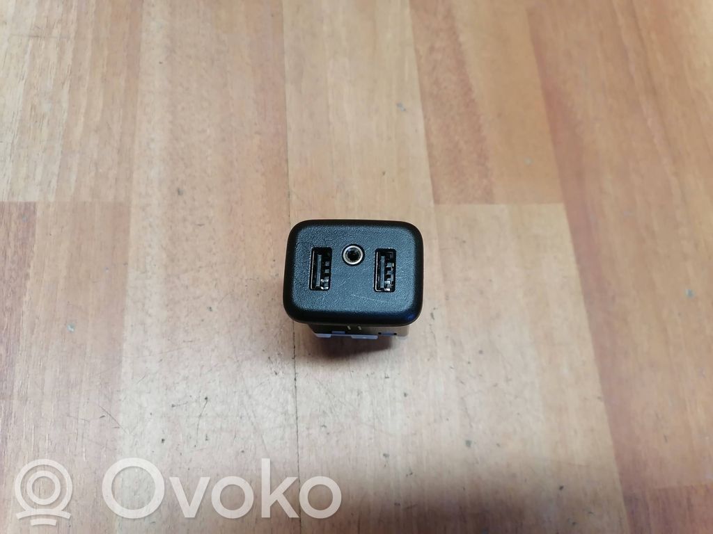 Opel Insignia B Разъем USB 