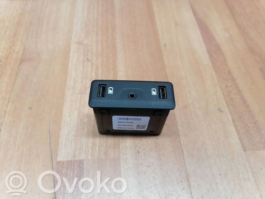 Renault Espace V (RFC) Enchufe conector USB 
