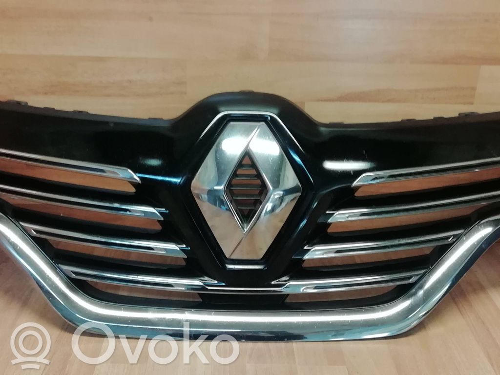 Renault Espace V (RFC) Etupuskurin ylempi jäähdytinsäleikkö 