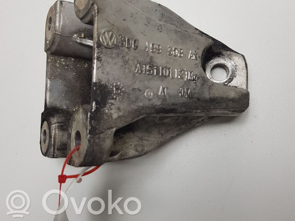 Volkswagen Phaeton Engine mounting bracket 