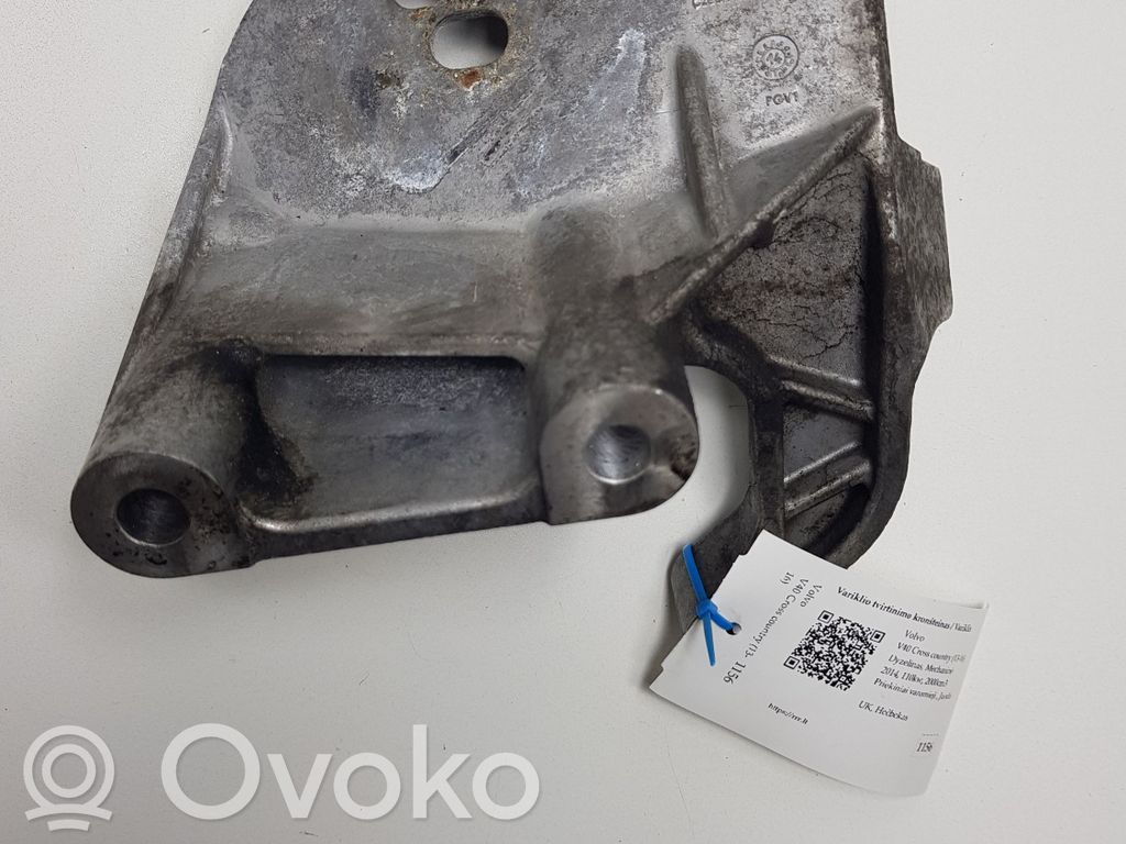 Volvo V40 Cross country Engine mounting bracket 