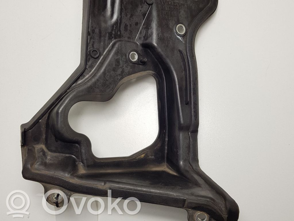 Volvo S90, V90 Other engine bay part 