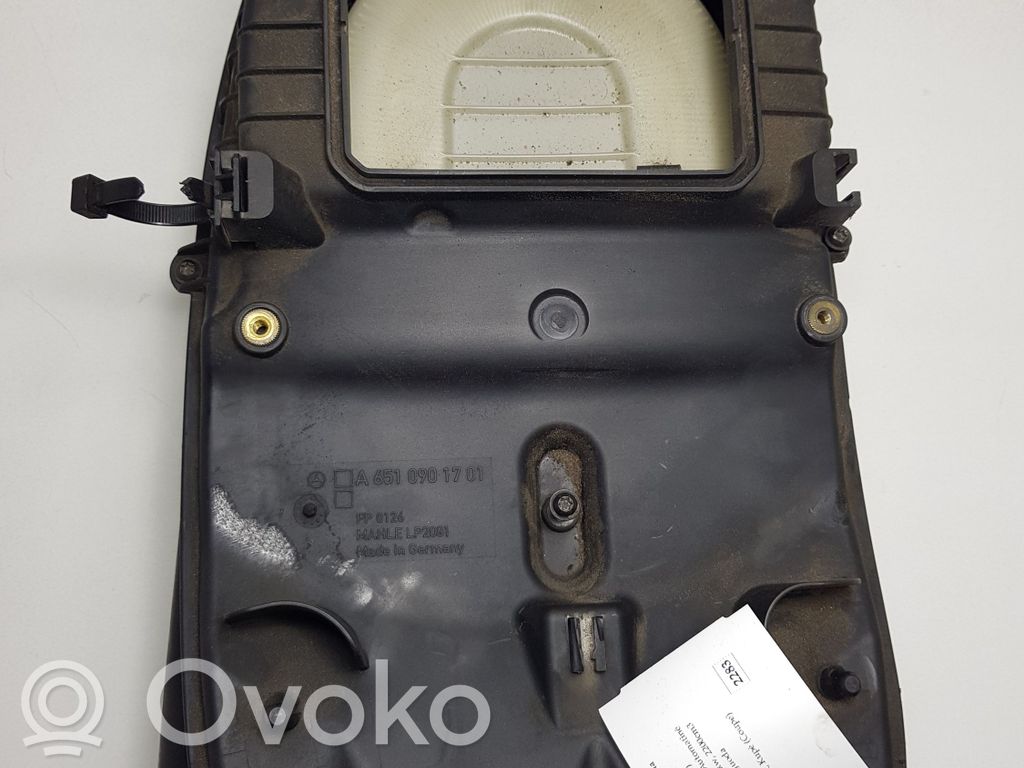 Mercedes-Benz E C207 W207 Air filter box 