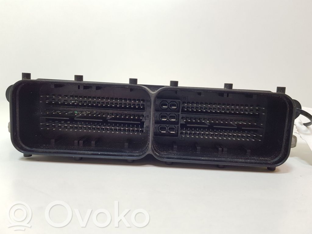Volkswagen Touareg II Engine control unit/module 