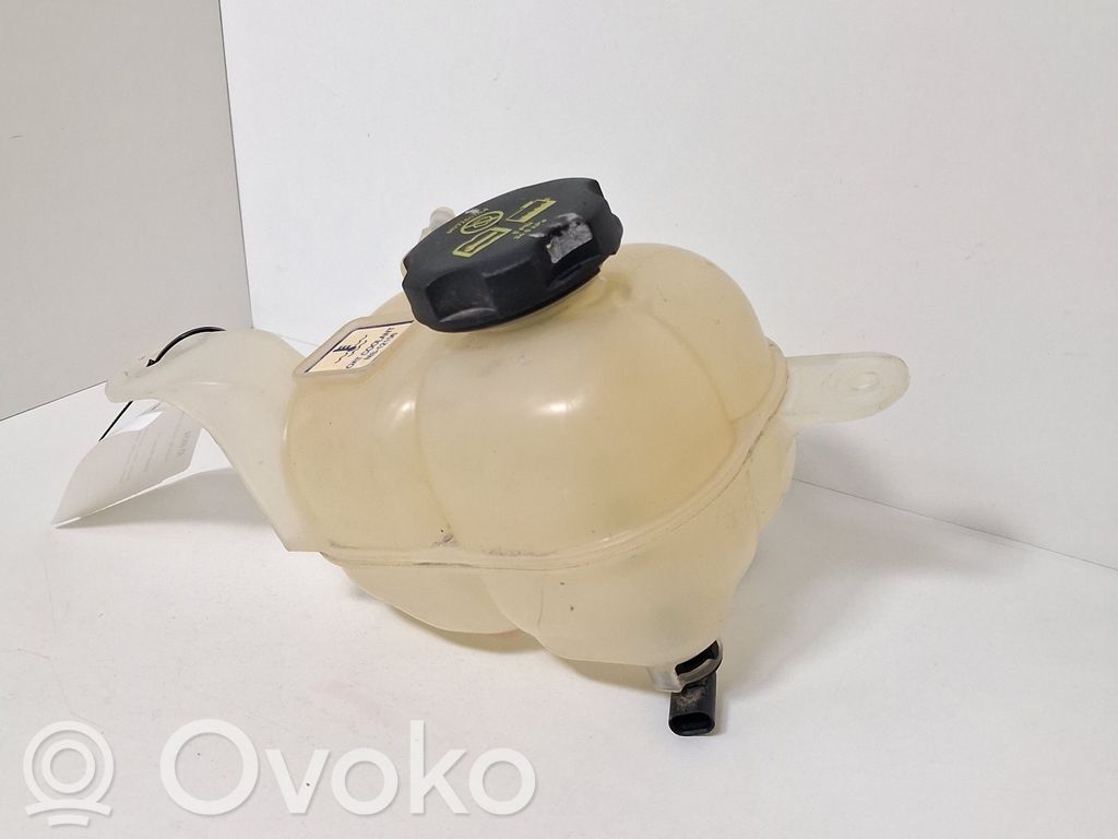 Aušinimo skysčio išsiplėtimo bakelis   68237842AC