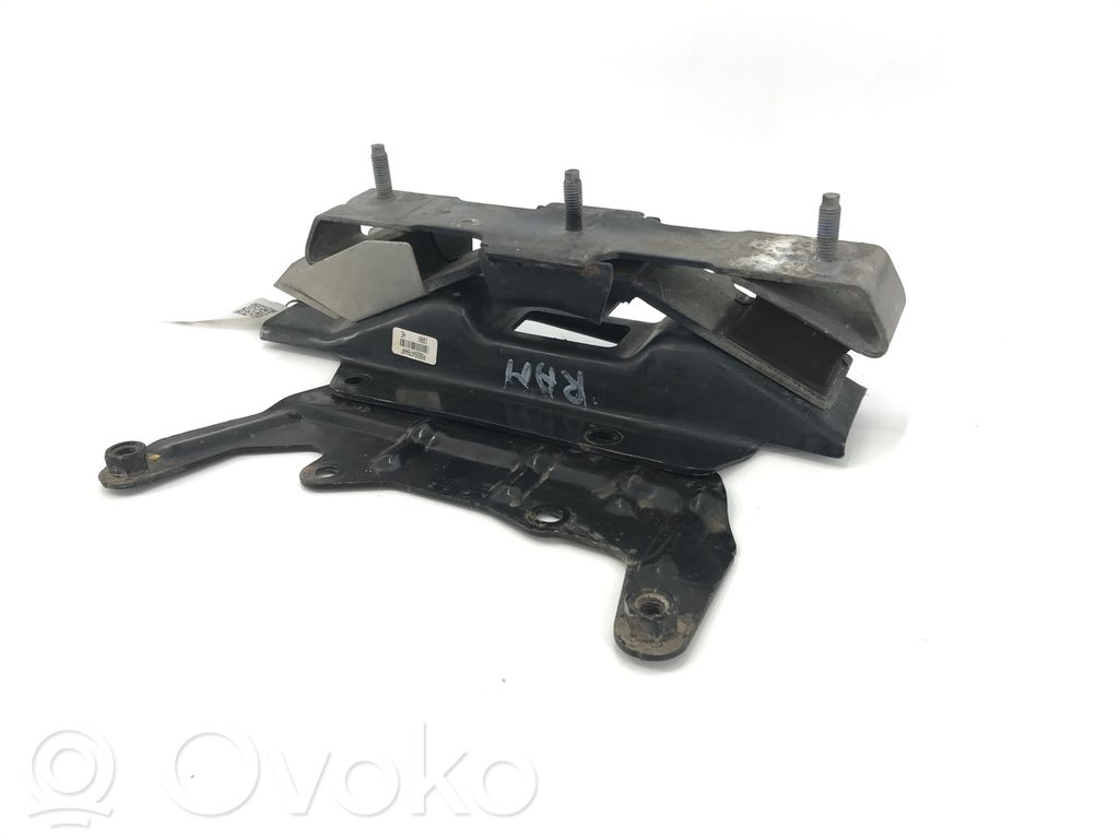 Ram 1500 Gearbox mounting bracket 