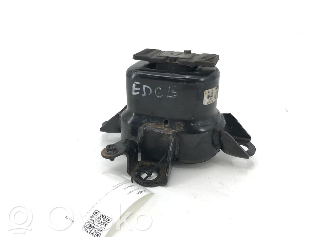 Engine mount bracket   F2G36F012AC