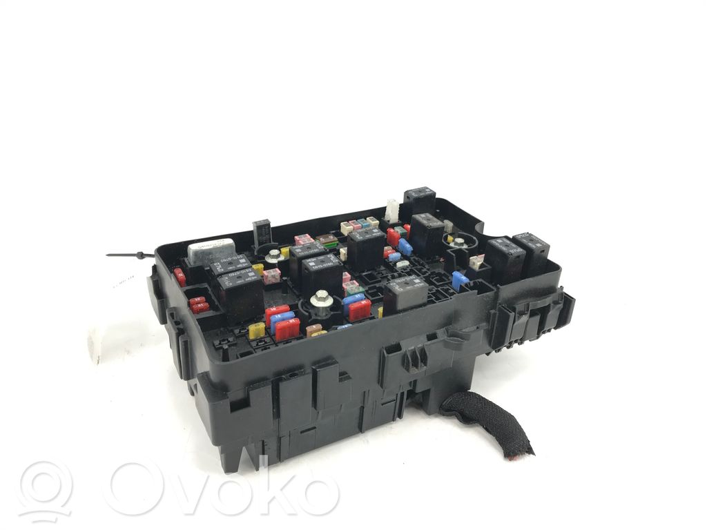 Chrysler Pacifica Fuse module 