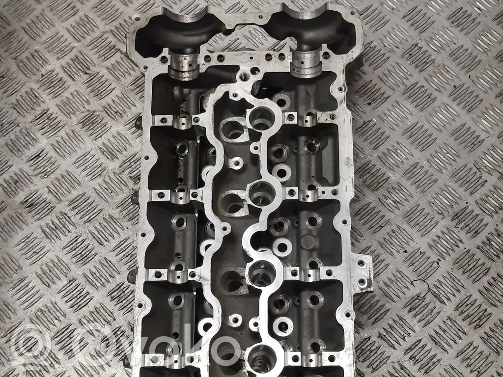 Engine head   757394004