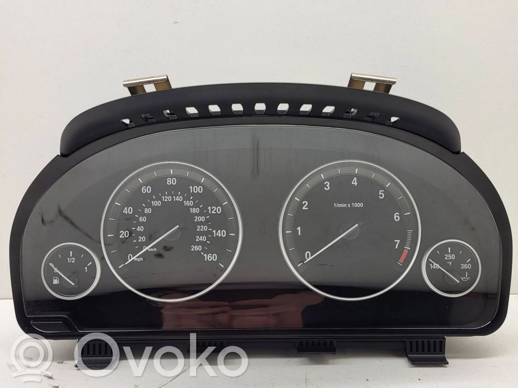 BMW 5 F10 F11 Vitezometru (grup de instrumente) 