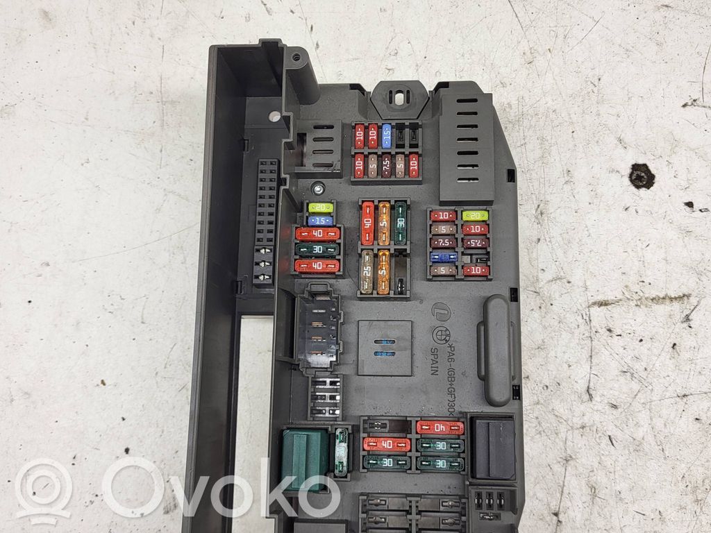 BMW X6 E71 Módulo de fusible 