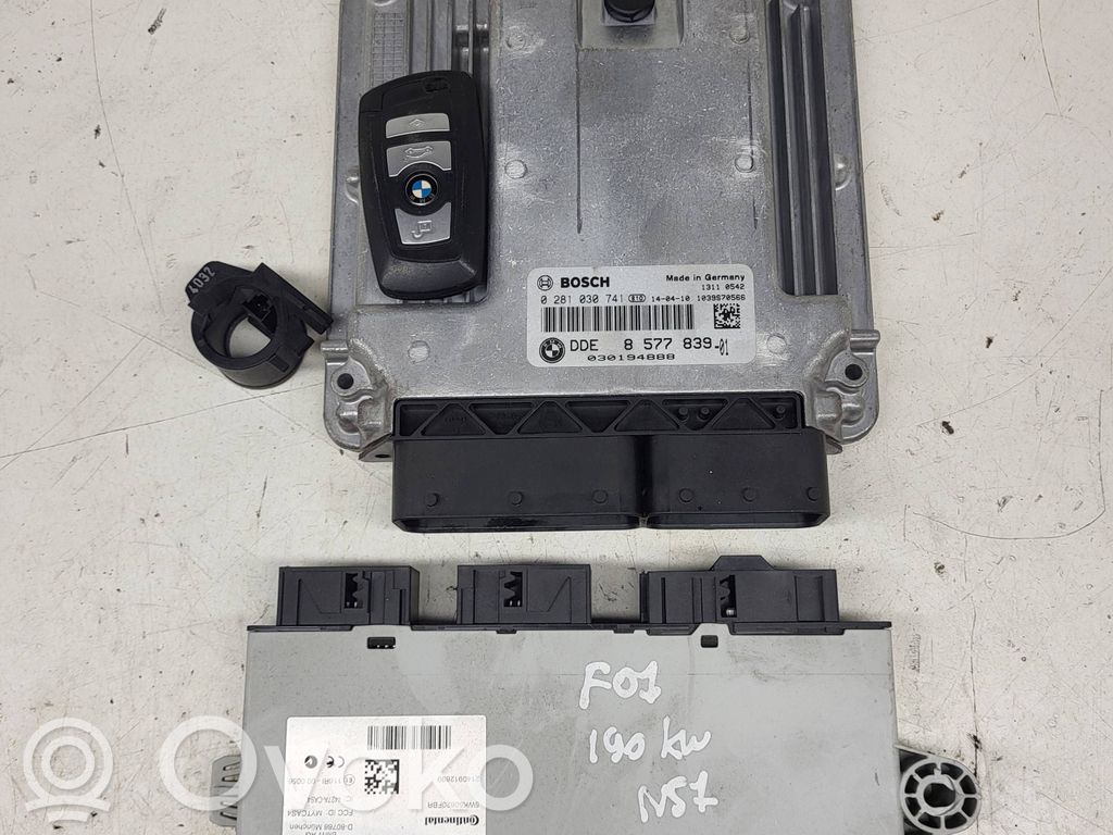 Komputer / Sterownik ECU i komplet kluczy   8577839,9347911,030194888