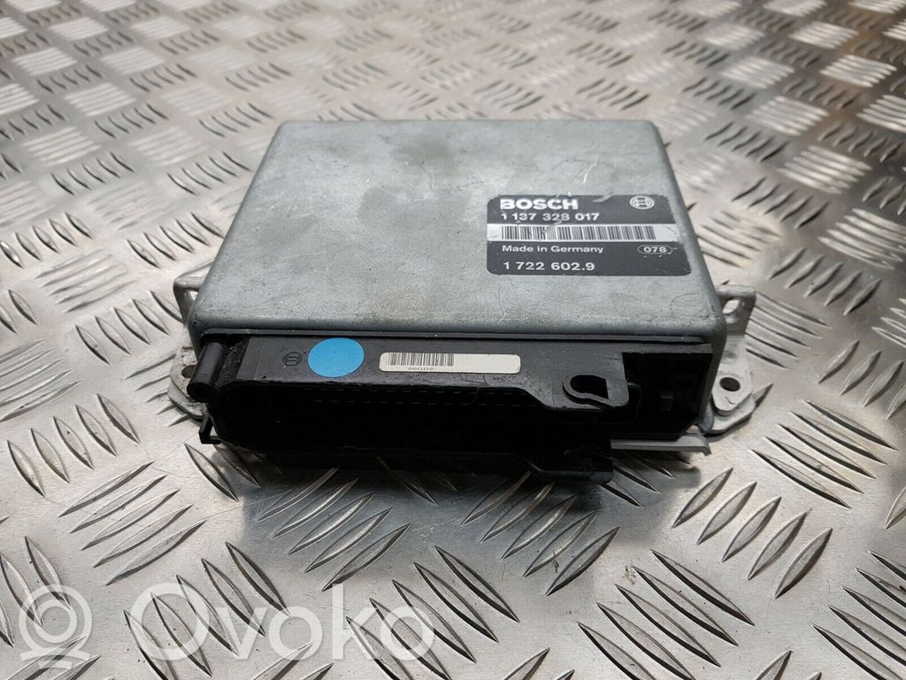 BMW 7 E32 Engine control unit/module 