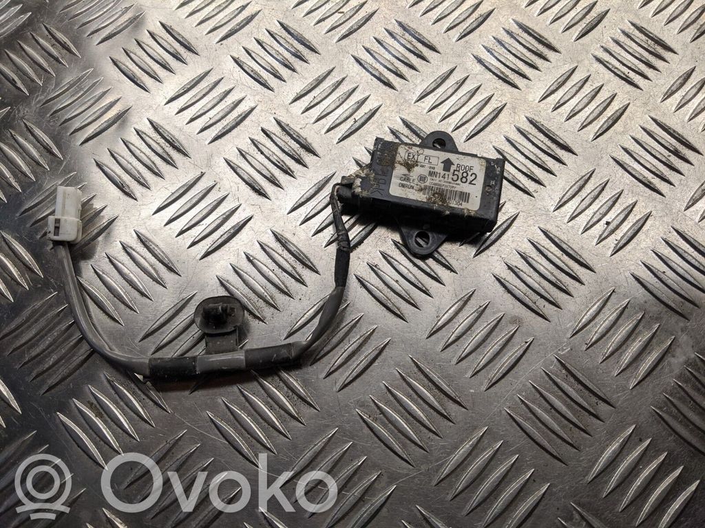 Antenna control unit   MN141582