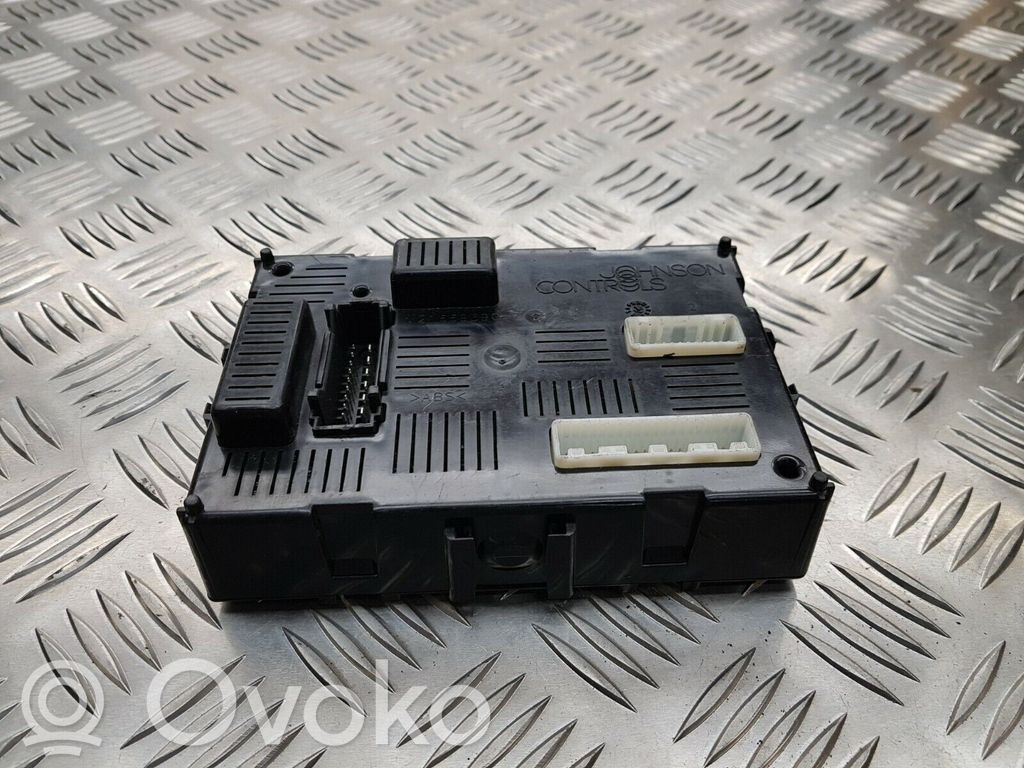 Nissan Note (E11) Модуль кузова 
