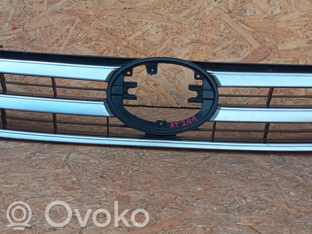 Toyota Hilux (N50, N60, N70) Grilă radiator față 