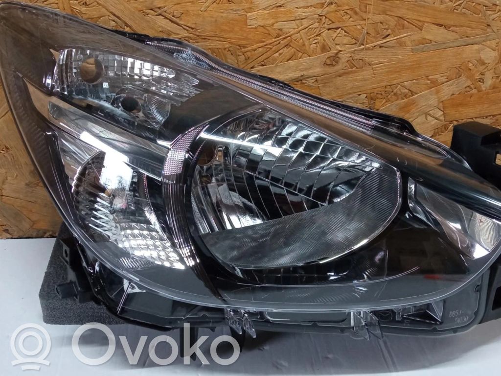 Headlight/headlamp   DB5J51030