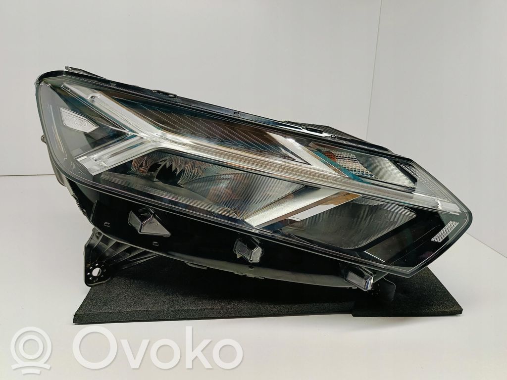 Dacia Logan III Lampa przednia 